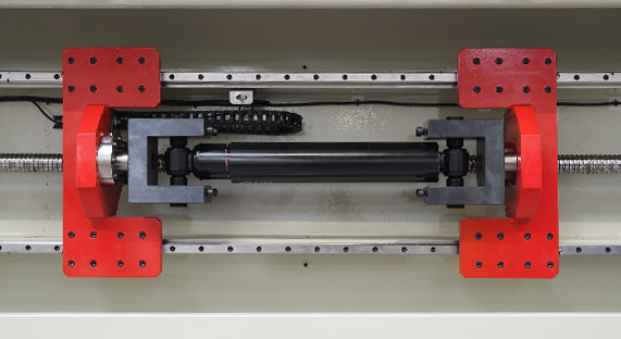 Machines for dynamic and fatigue tests on railways and automotive shock absorbers